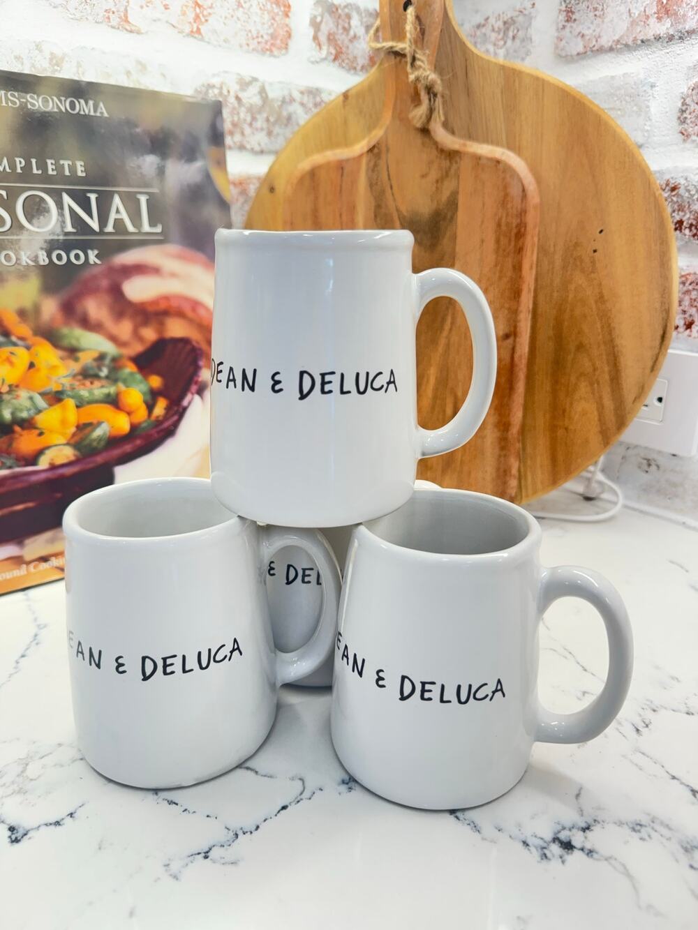 Dean & Deluca White Bennington Pottery Mugs Set of 4